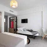 Aparthotel Almyra Seafront