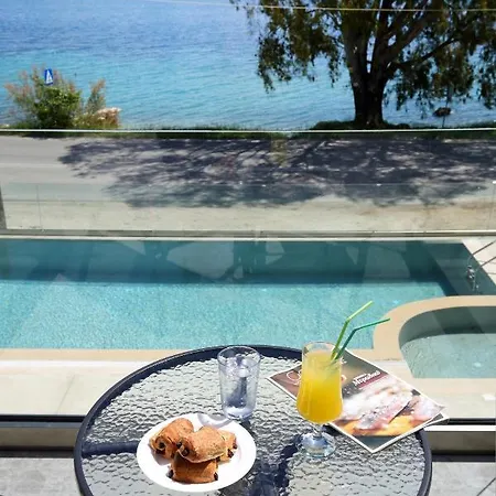 公寓式酒店 Almyra Seafront *