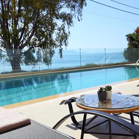 Almyra Seafront 4* Ligia