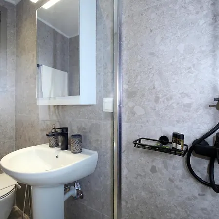 Almyra Seafront Apart Otel 4*