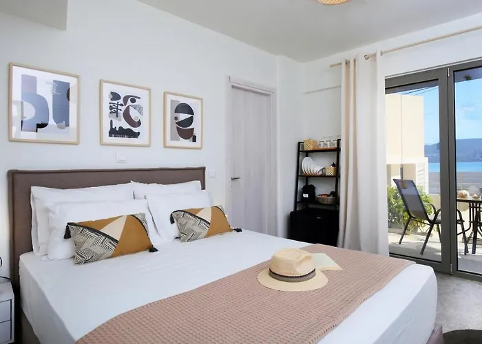 Almyra Seafront アパートホテル リジア