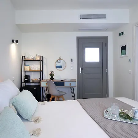 Almyra Seafront Hotel de apartamente 4*