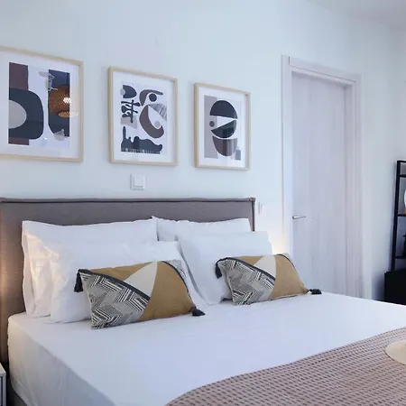 Lejlighedshotel Almyra Seafront 4*