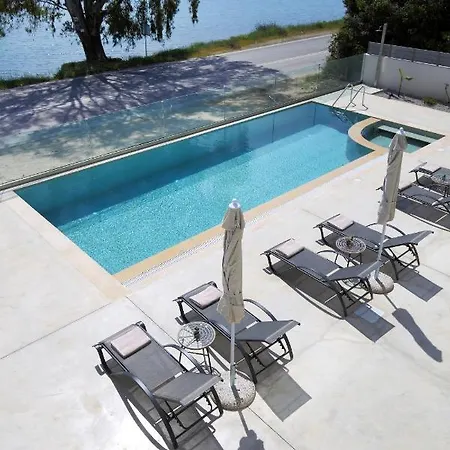 Almyra Seafront Hotel de apartamente