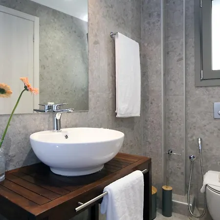 Almyra Seafront Lejlighedshotel