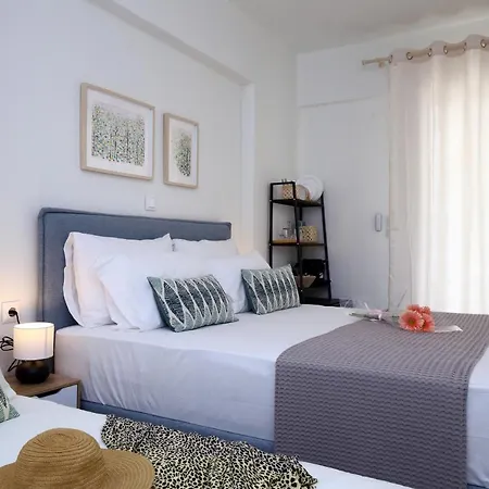 Almyra Seafront Hotel de apartamente Ligia