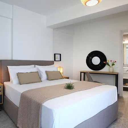 Almyra Seafront Апарт-отель 4*