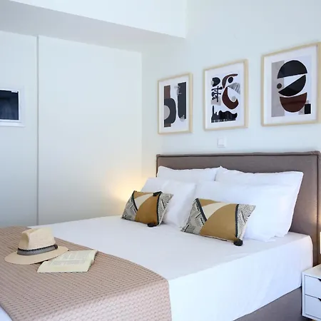 Almyra Seafront Lejlighedshotel 4*