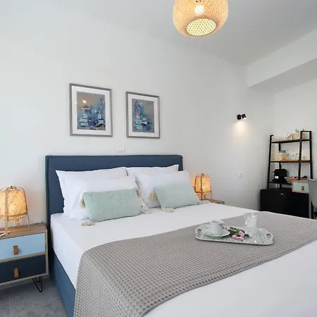 Almyra Seafront Lejlighedshotel Ligia