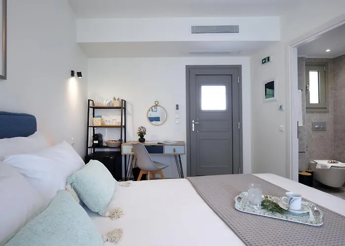 Almyra Seafront Lägenhetshotell 4*