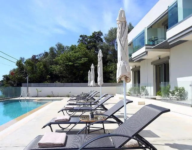 Almyra Seafront Lägenhetshotell