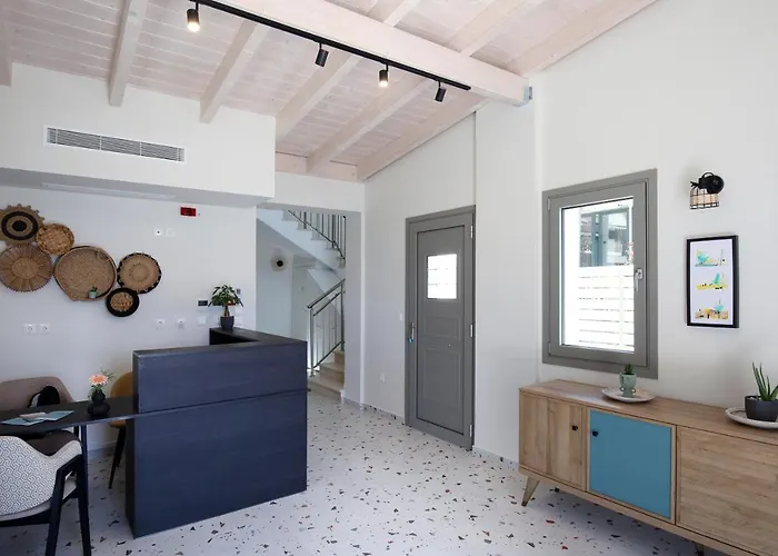 Almyra Seafront Lägenhetshotell 4*